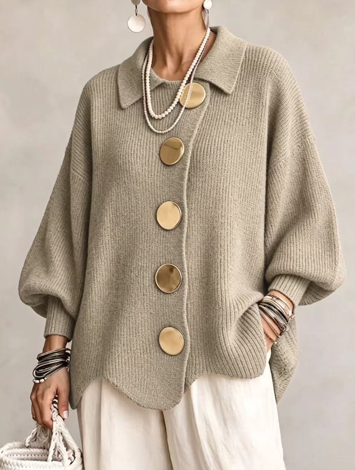 Augustine | Gilet Oversize à Col Chemise et Gros Boutons Dorés